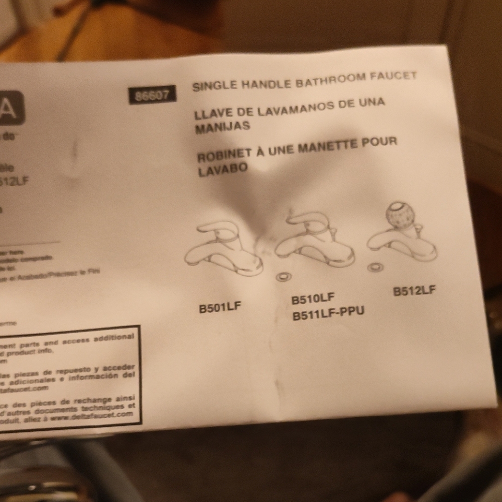 Delta Silver Bath Accessories Set